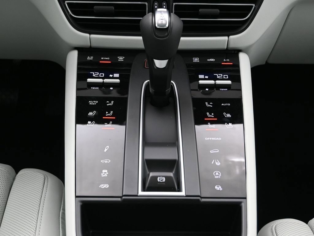 New 2026 Porsche Macan S AWD/4WD image 23