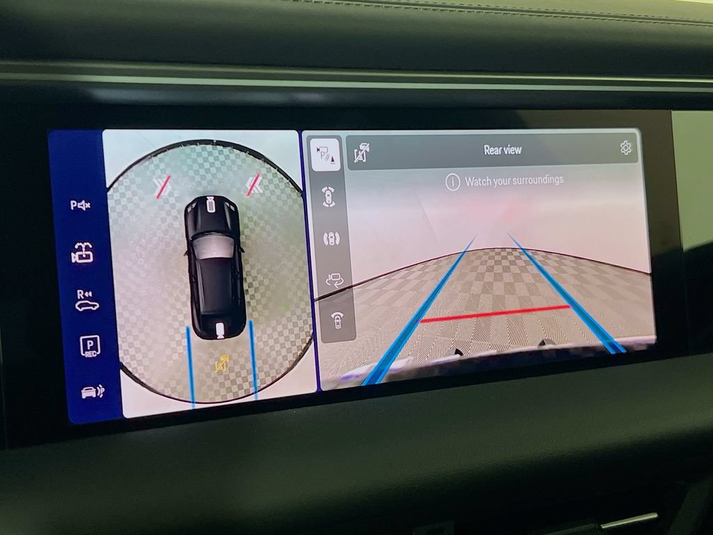 New 2026 Porsche Macan 4 Electric AWD/4WD image 17