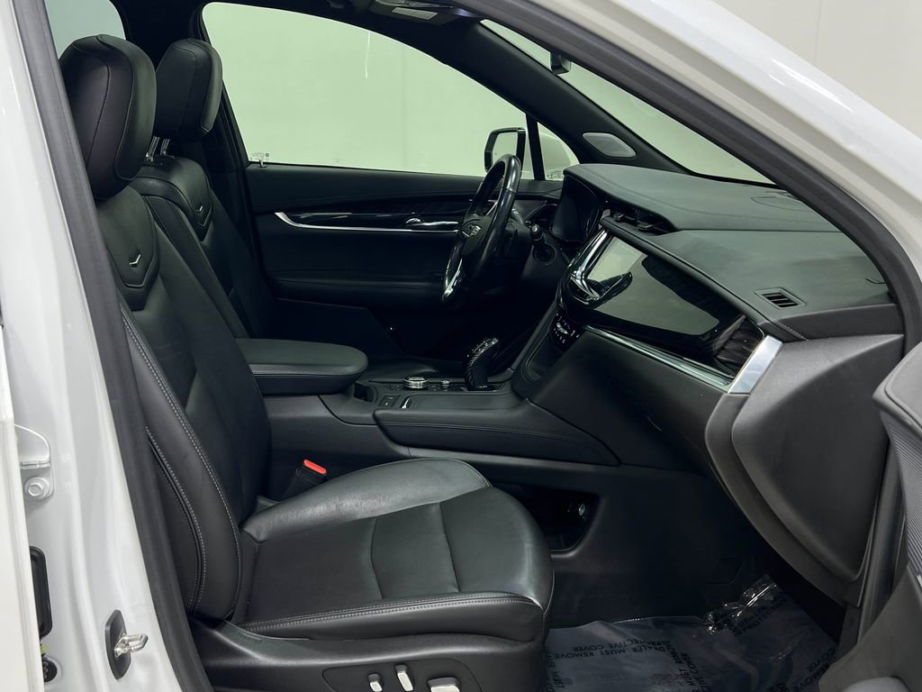 Used 2021 Cadillac XT6 Premium Luxury image 35