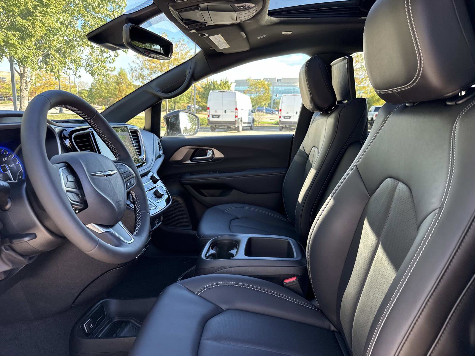 New 2026 Chrysler Pacifica Select image 22