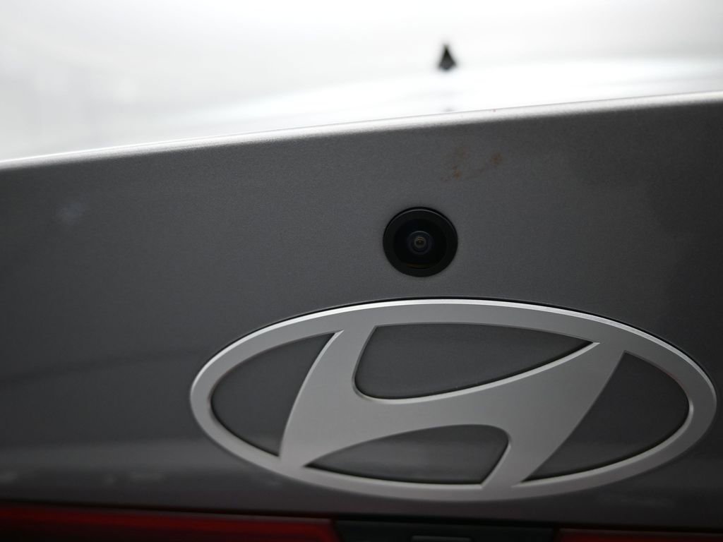 Used 2025 Hyundai Elantra SEL image 37