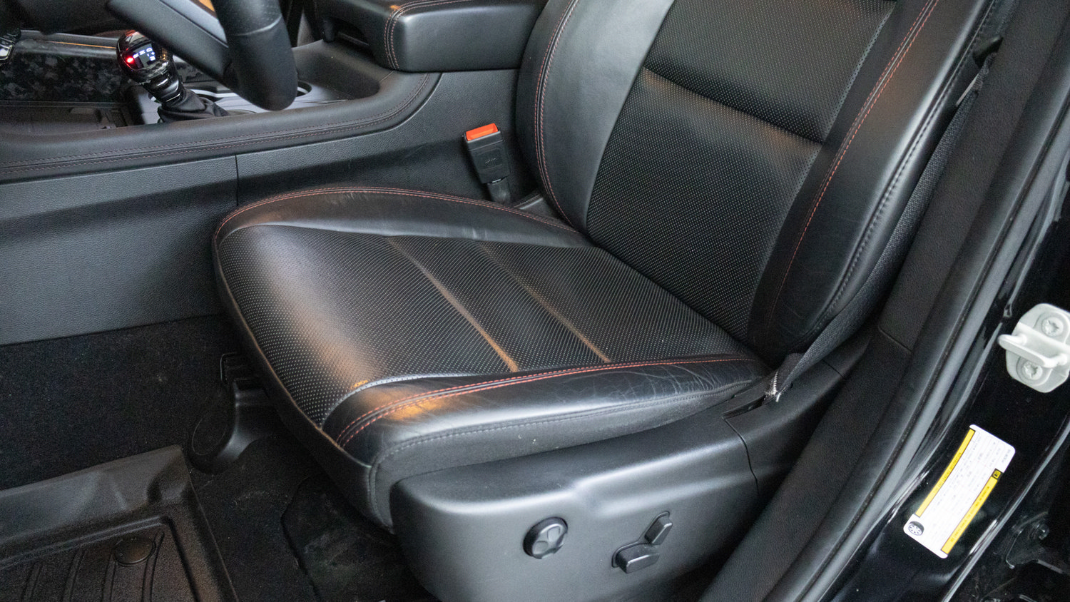 Used 2023 Dodge Durango R/T AWD/4WD image 12