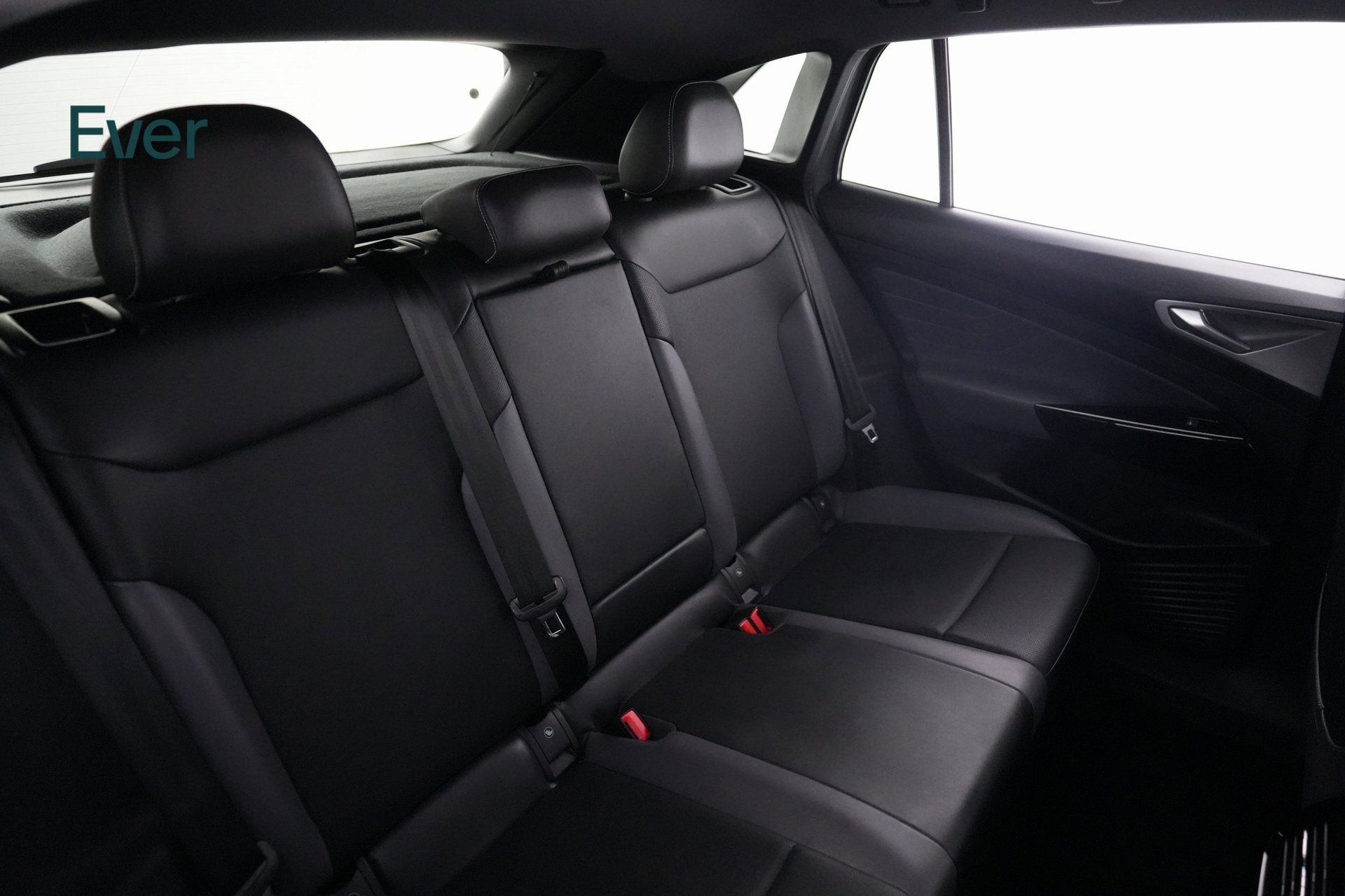 Used 2024 Volkswagen ID.4 S image 9