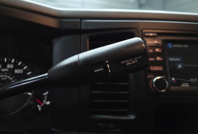 Used 2019 Nissan NV 3500 SL RWD image 22