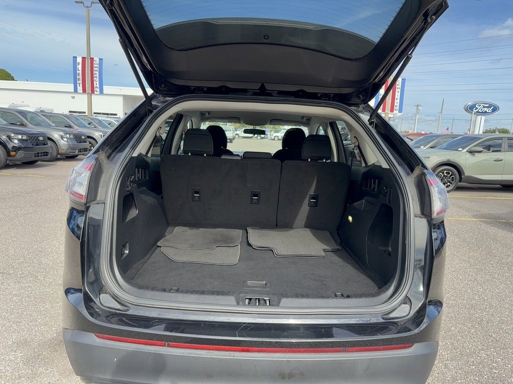 Used 2016 Ford Edge SE image 7