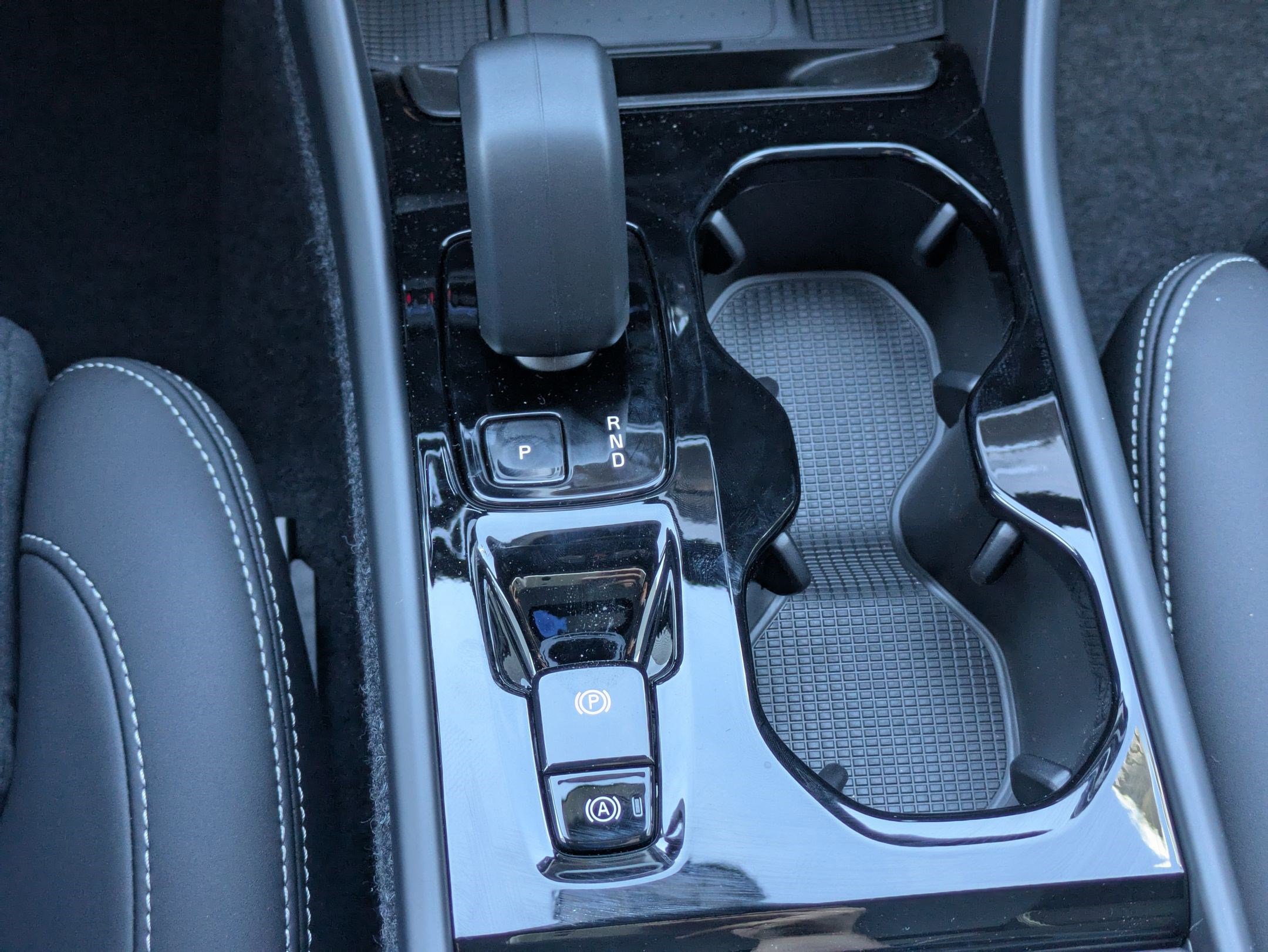 New 2026 Volvo XC40 B5 Plus w/ Climate Package image 14