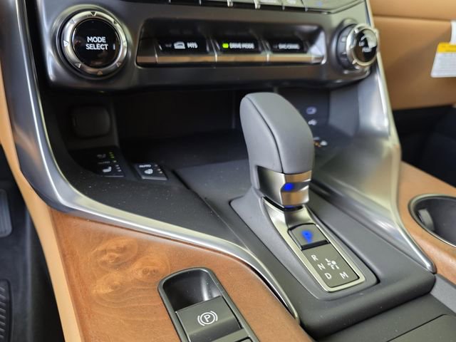 New 2026 Lexus LX 700h Luxury image 30