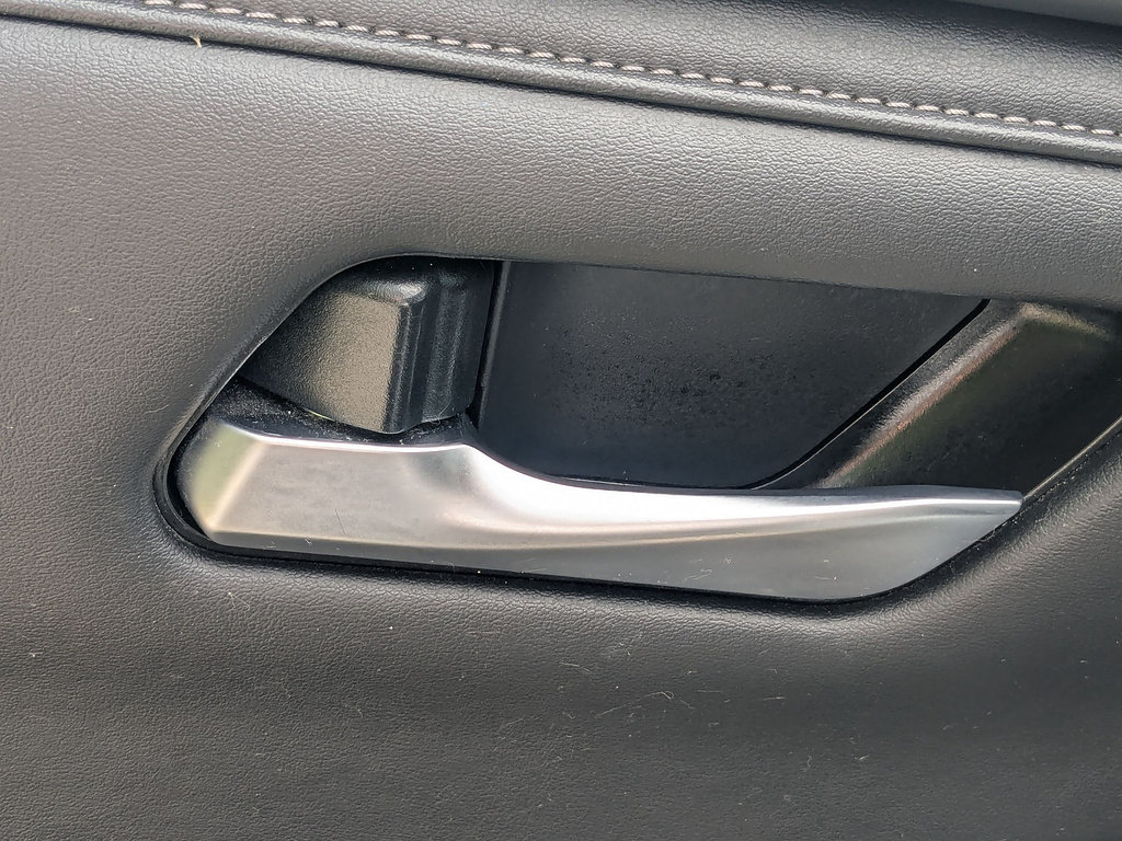 Used 2024 Nissan Sentra SV FWD image 13