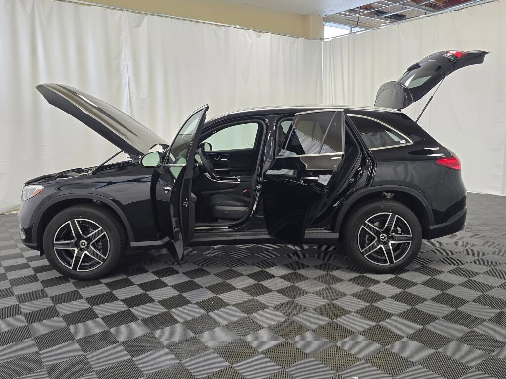 New 2026 Mercedes-Benz GLC 300 4MATIC image 12
