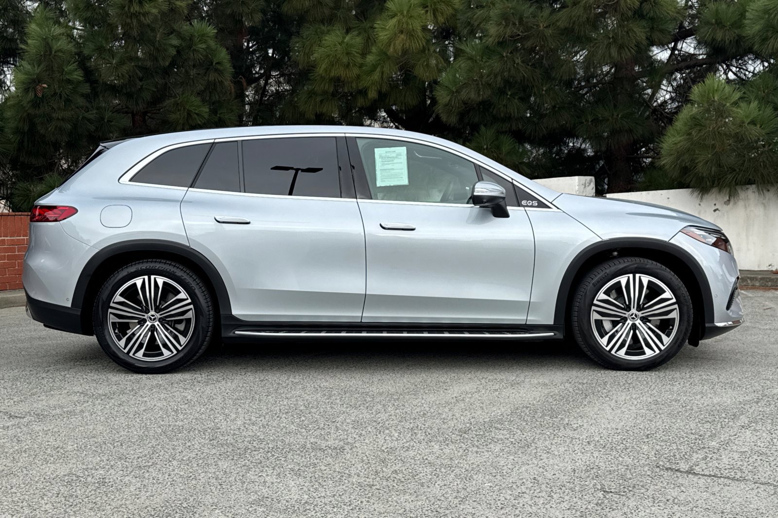 Certified 2024 Mercedes-Benz EQS 450+ 4MATIC SUV image 4