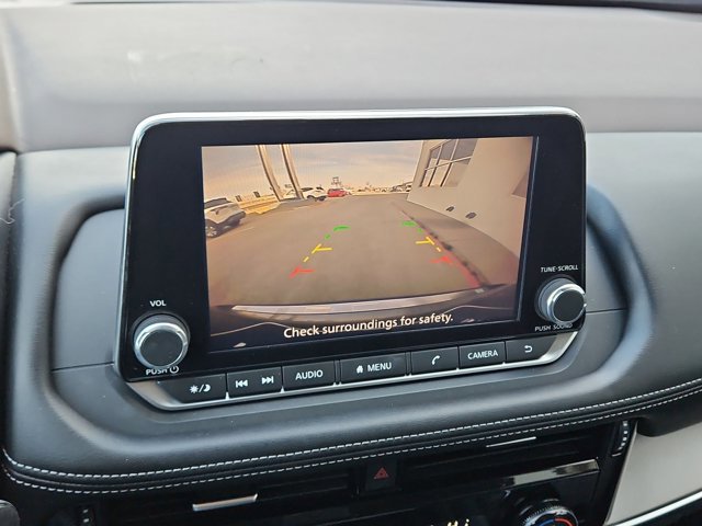 Used 2022 Nissan Rogue SV image 13