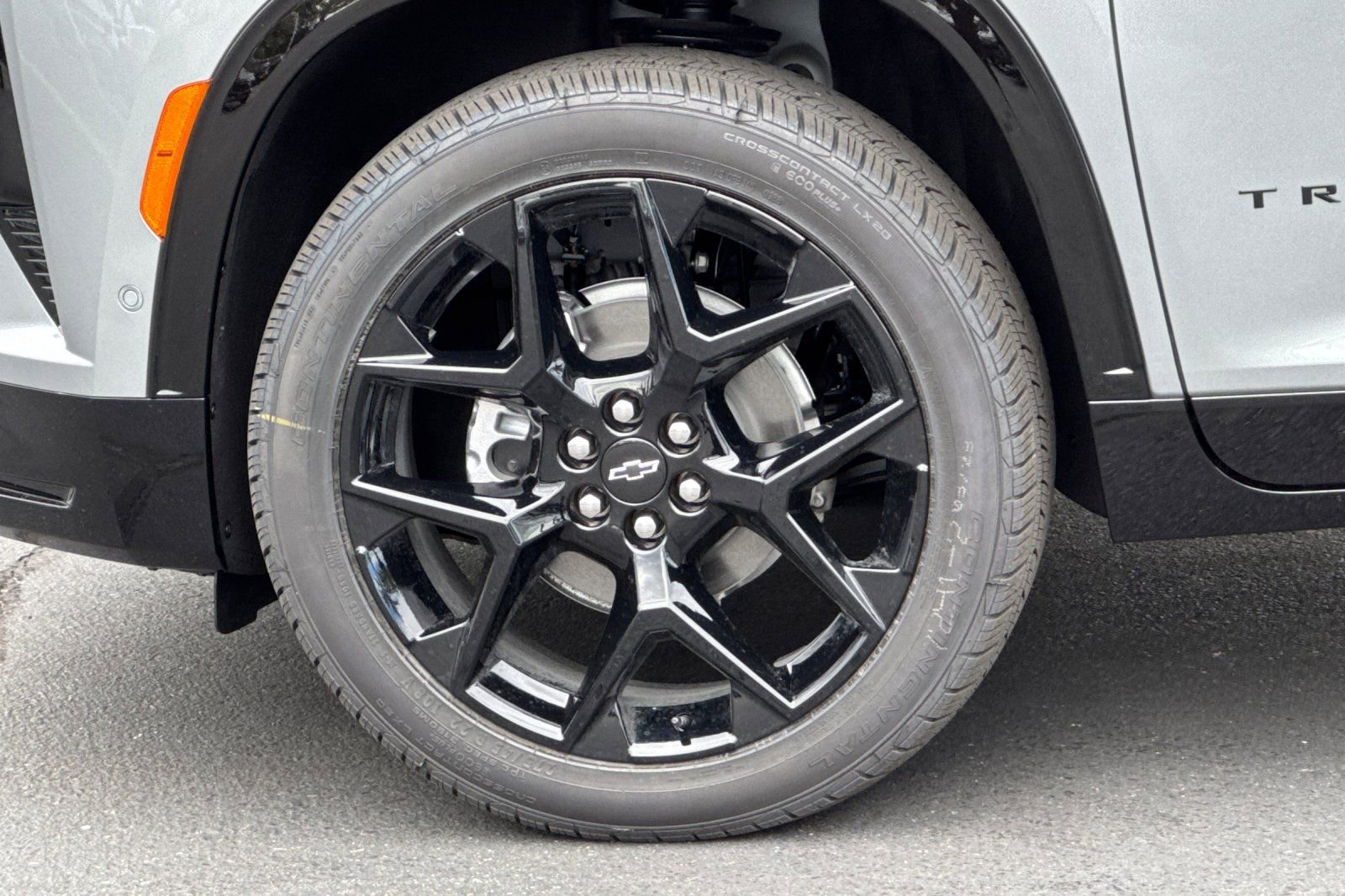 New 2026 Chevrolet Traverse RS w/ LPO, Floor Liner Package AWD/4WD image 26