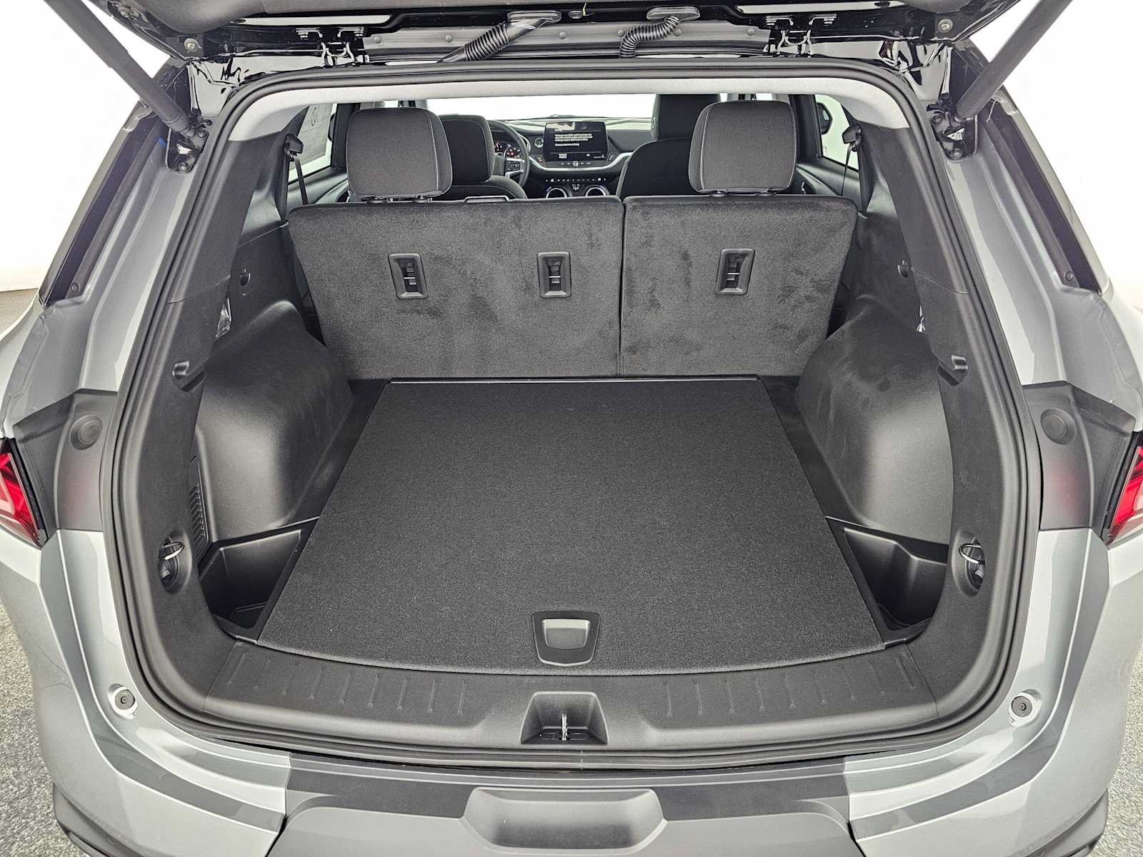 New 2026 Chevrolet Blazer LT w/ Convenience Package FWD image 14