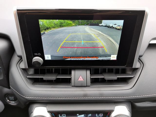 Used 2025 Toyota RAV4 XLE FWD image 24