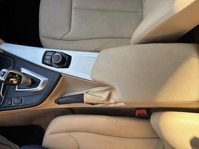 Used 2016 BMW 320i Sedan RWD image 31