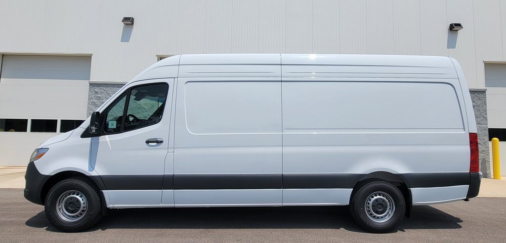 New 2025 Mercedes-Benz Sprinter 2500 image 3