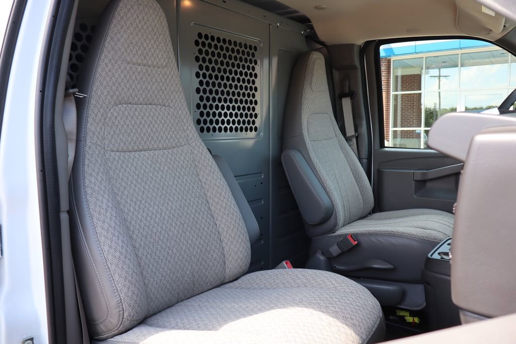 New 2025 Chevrolet Express 2500 w/ Driver Convenience Package image 42