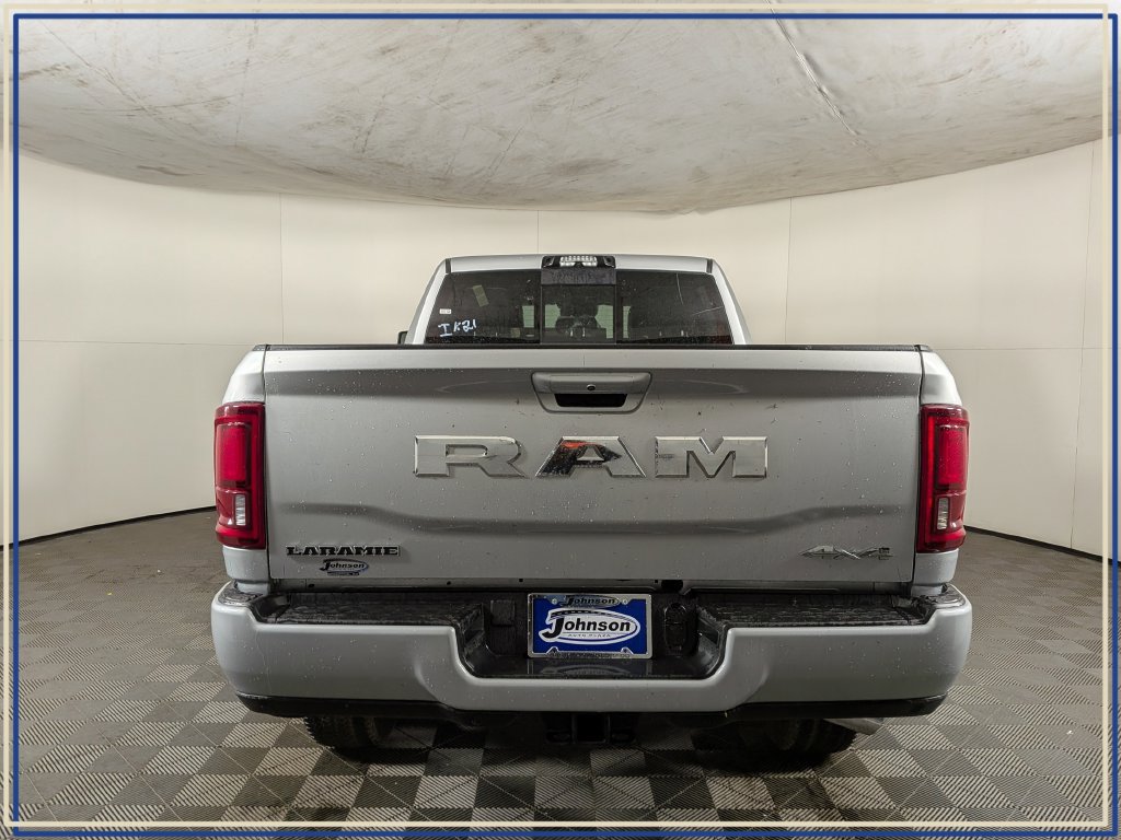 New 2026 RAM 2500 Laramie AWD/4WD image 8