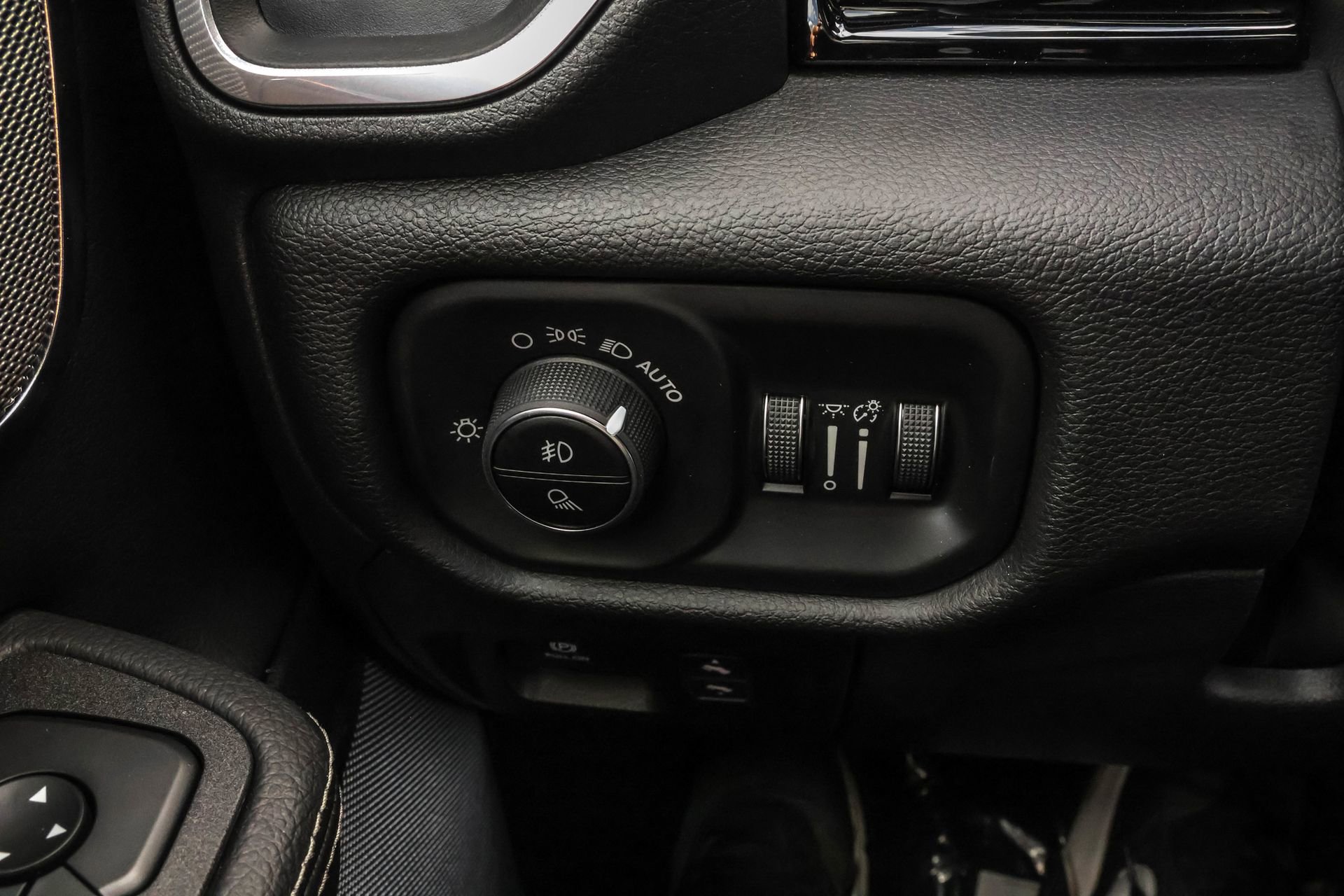 New 2026 RAM 1500 Laramie w/ Night Edition image 32