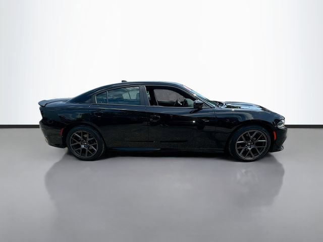 Used 2017 Dodge Charger R/T RWD image 5