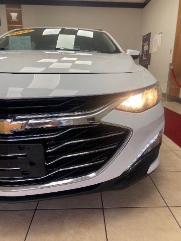 Used 2022 Chevrolet Malibu LT FWD image 9