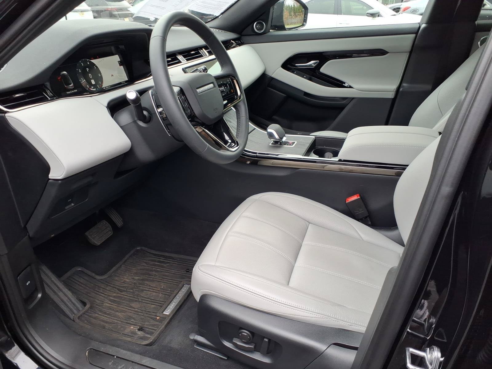 Certified 2026 Land Rover Range Rover Evoque S AWD/4WD image 16