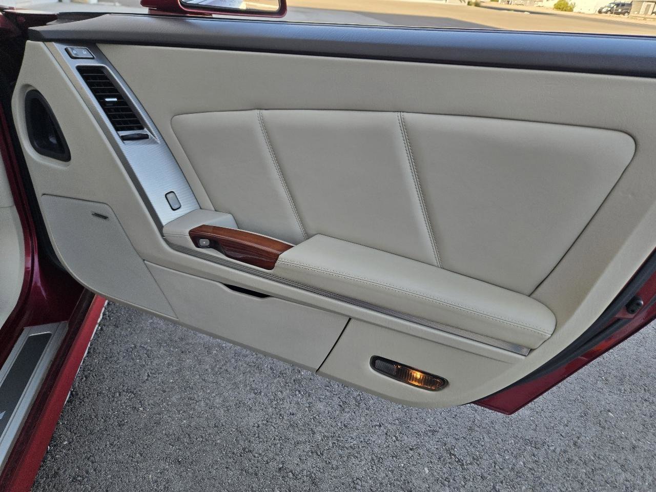 Used 2006 Cadillac XLR image 39