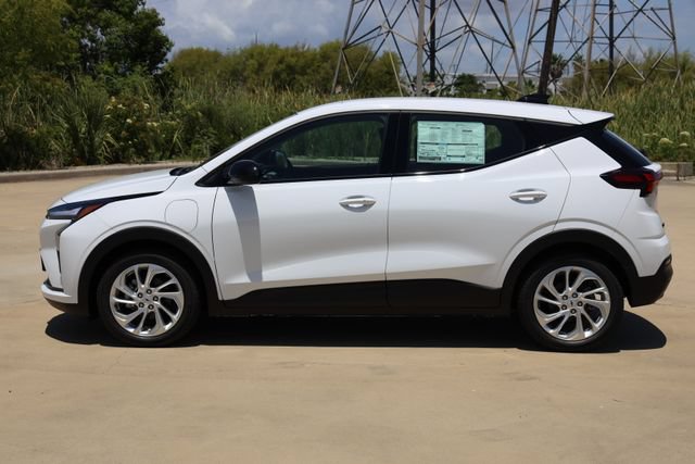 New 2027 Chevrolet Bolt LT FWD image 5