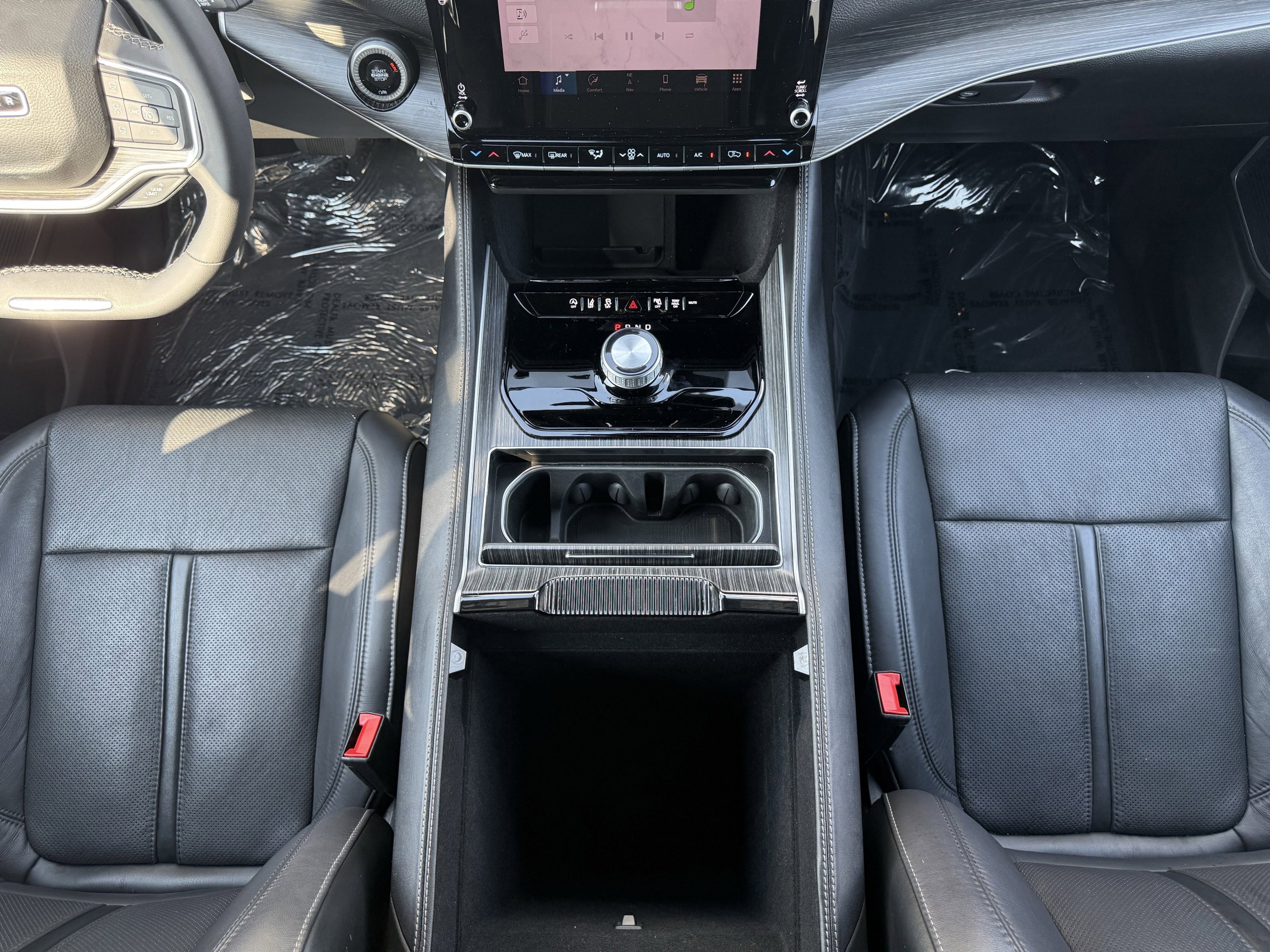 Used 2024 Jeep Wagoneer Series II w/ Flexible Seating Group image 72