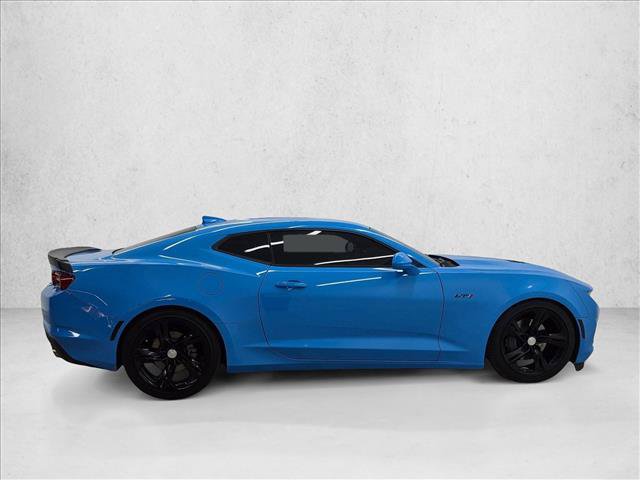 Used 2022 Chevrolet Camaro LT RWD image 4