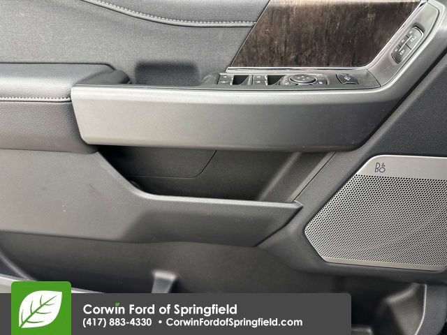 New 2026 Ford F350 Lariat w/ Black Appearance Package image 40