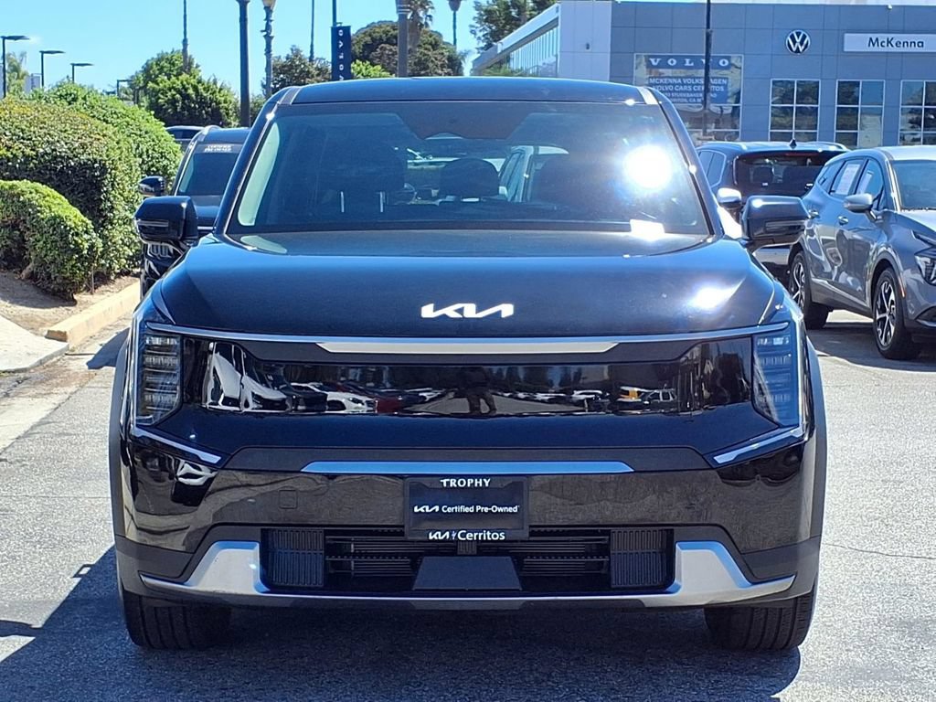 Certified 2024 Kia EV9 Light RWD image 2