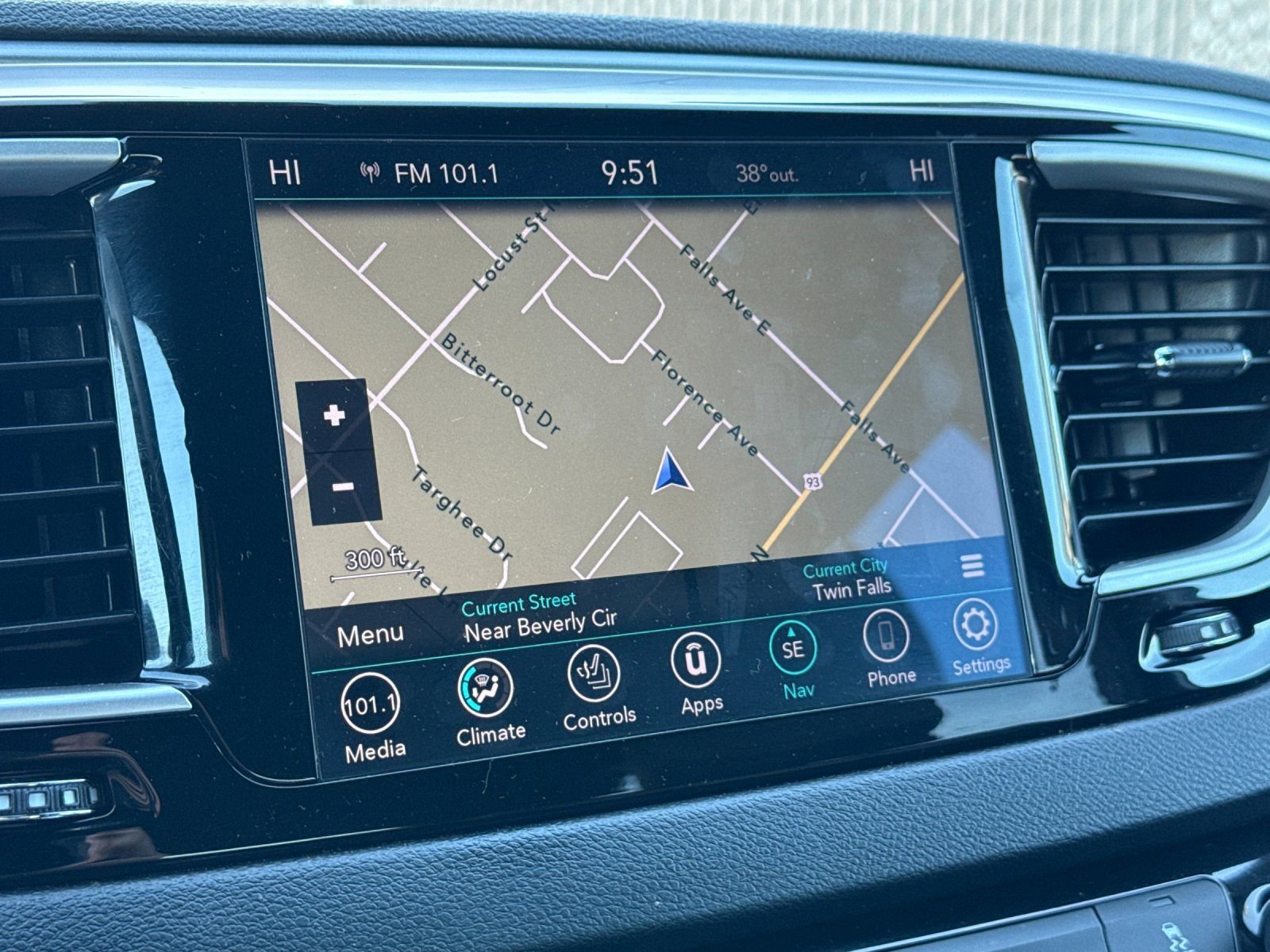 Used 2020 Chrysler Pacifica Touring-L w/ S Appearance Package image 20