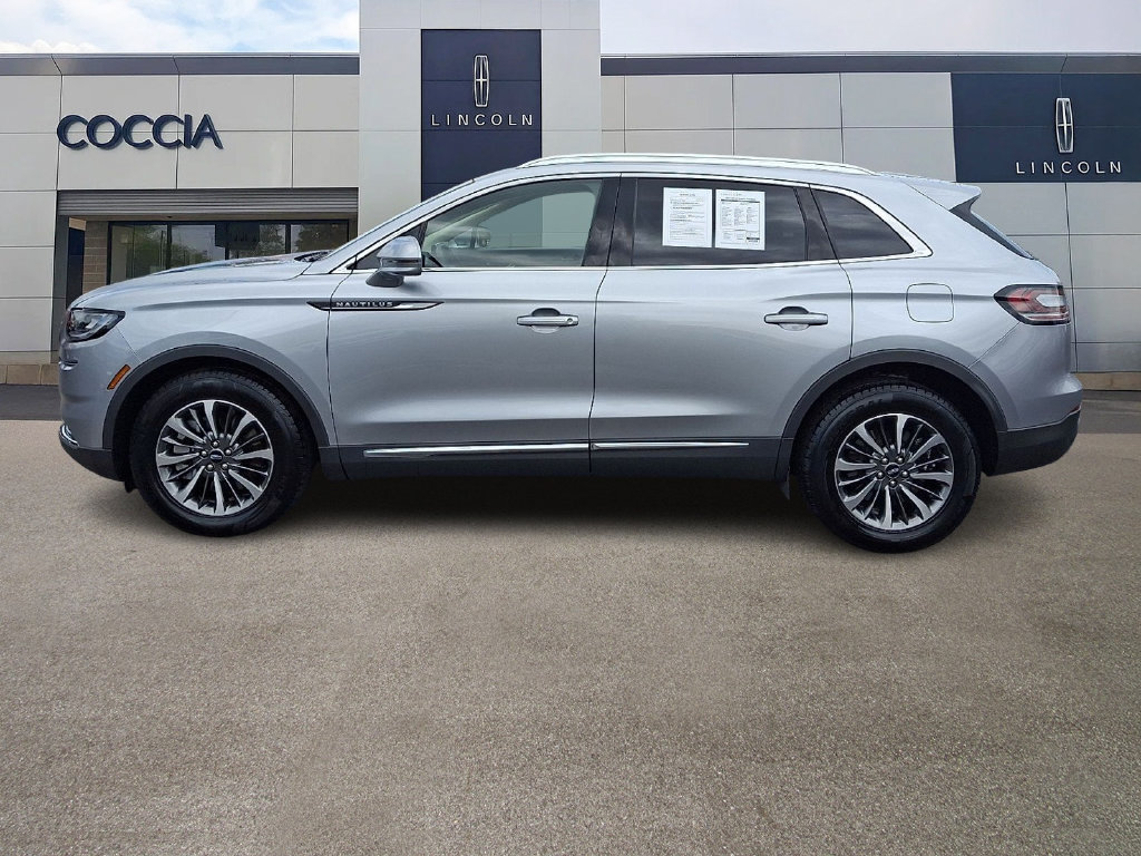 Certified 2023 Lincoln Nautilus AWD w/ Premium Package image 7