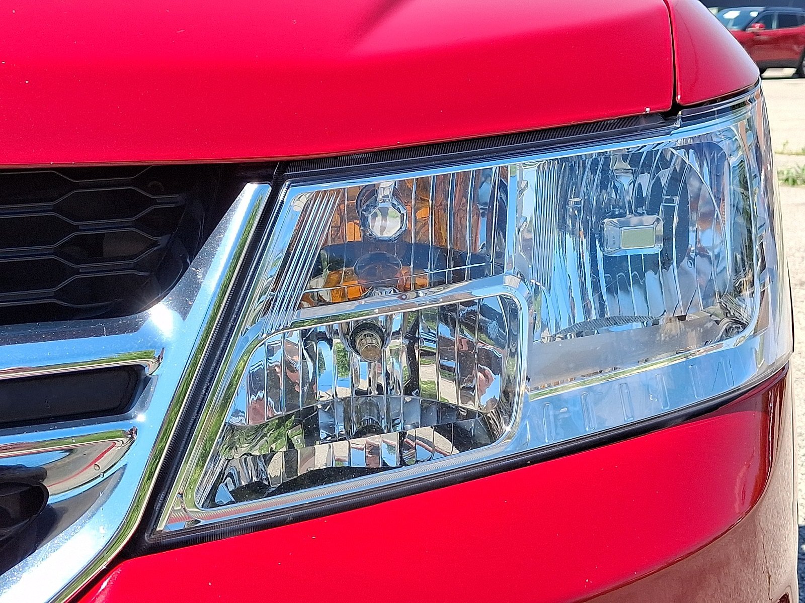 Used 2019 Dodge Journey SE FWD image 7