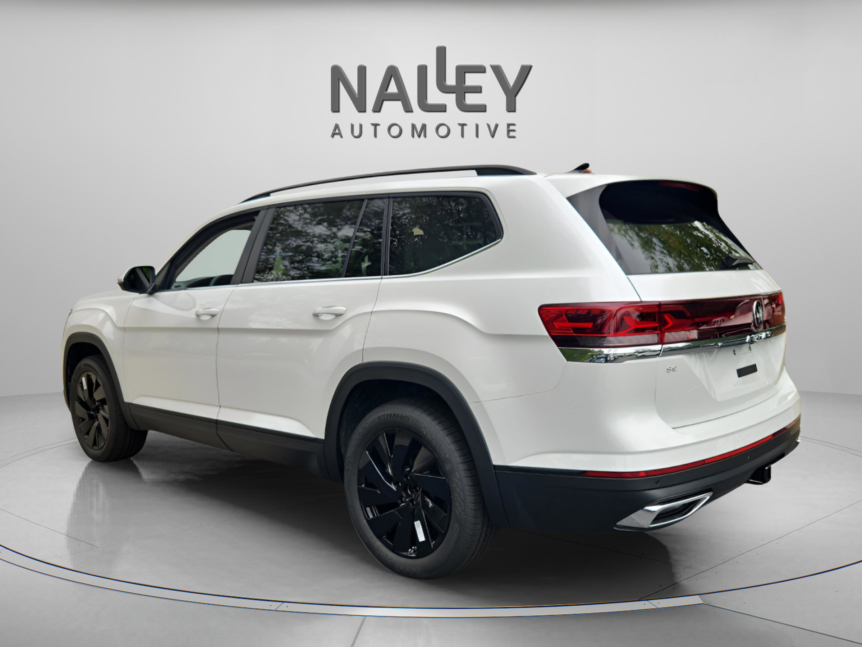 New 2026 Volkswagen Atlas SE image 3