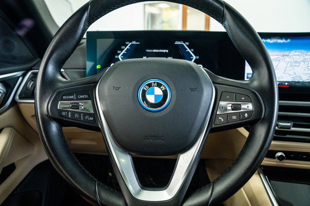 Used 2022 BMW i4 eDrive40 image 40