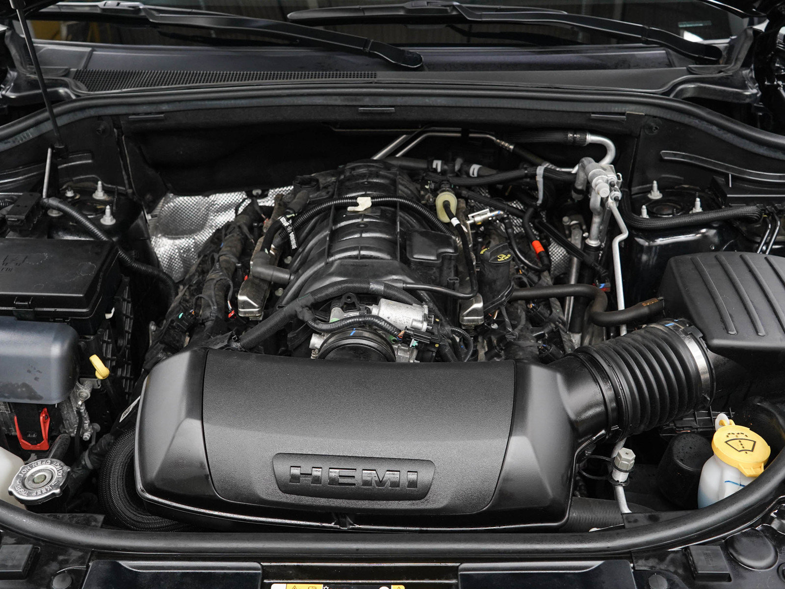 Used 2025 Dodge Durango R/T AWD/4WD image 34