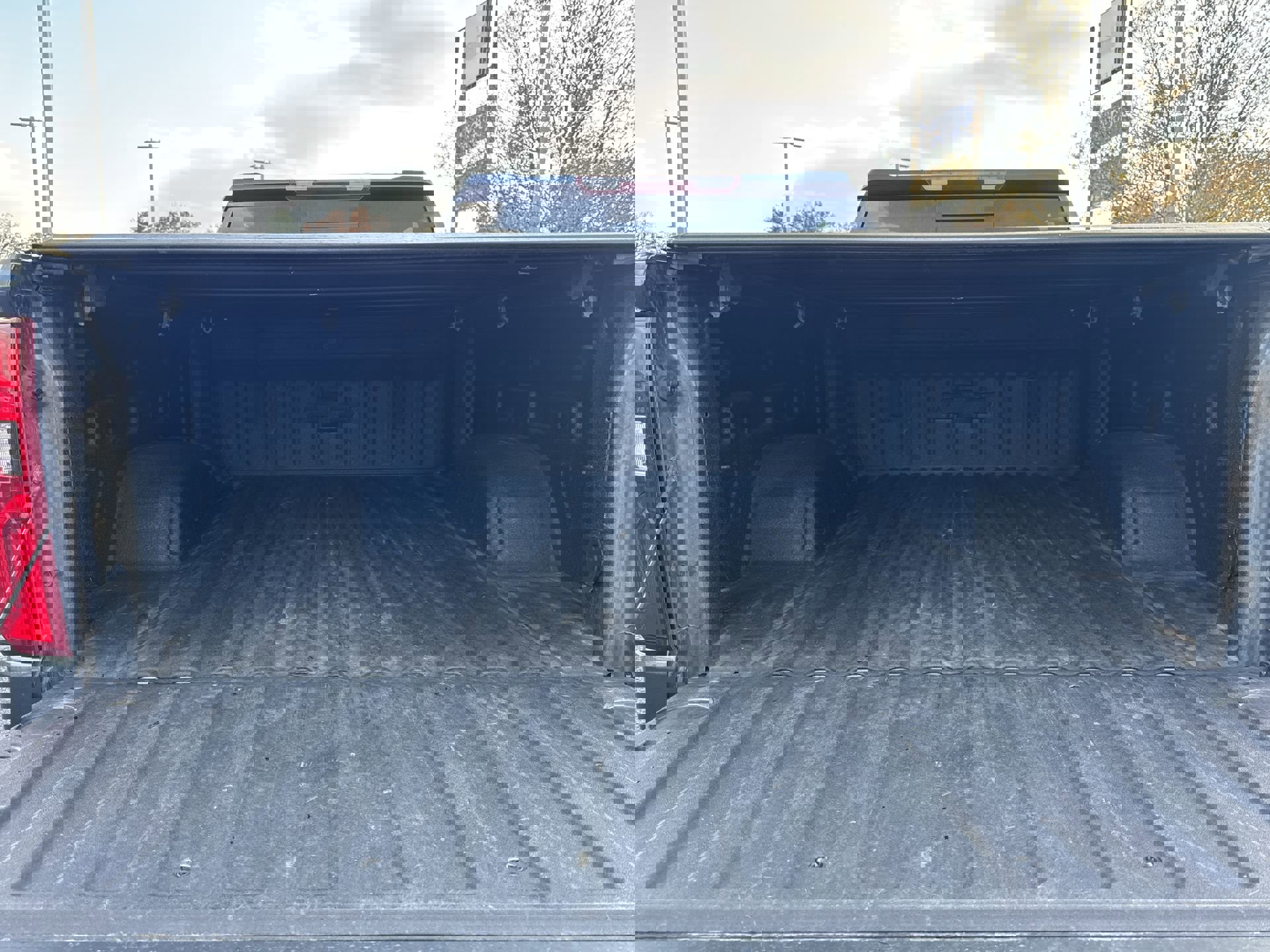 Used 2019 Chevrolet Silverado 1500 RST image 25