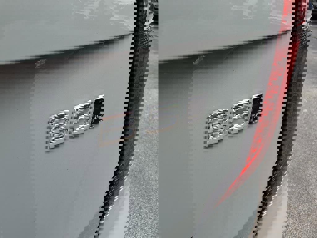 New 2025 Volvo XC90 B5 Plus w/ Protection Package Premier image 7