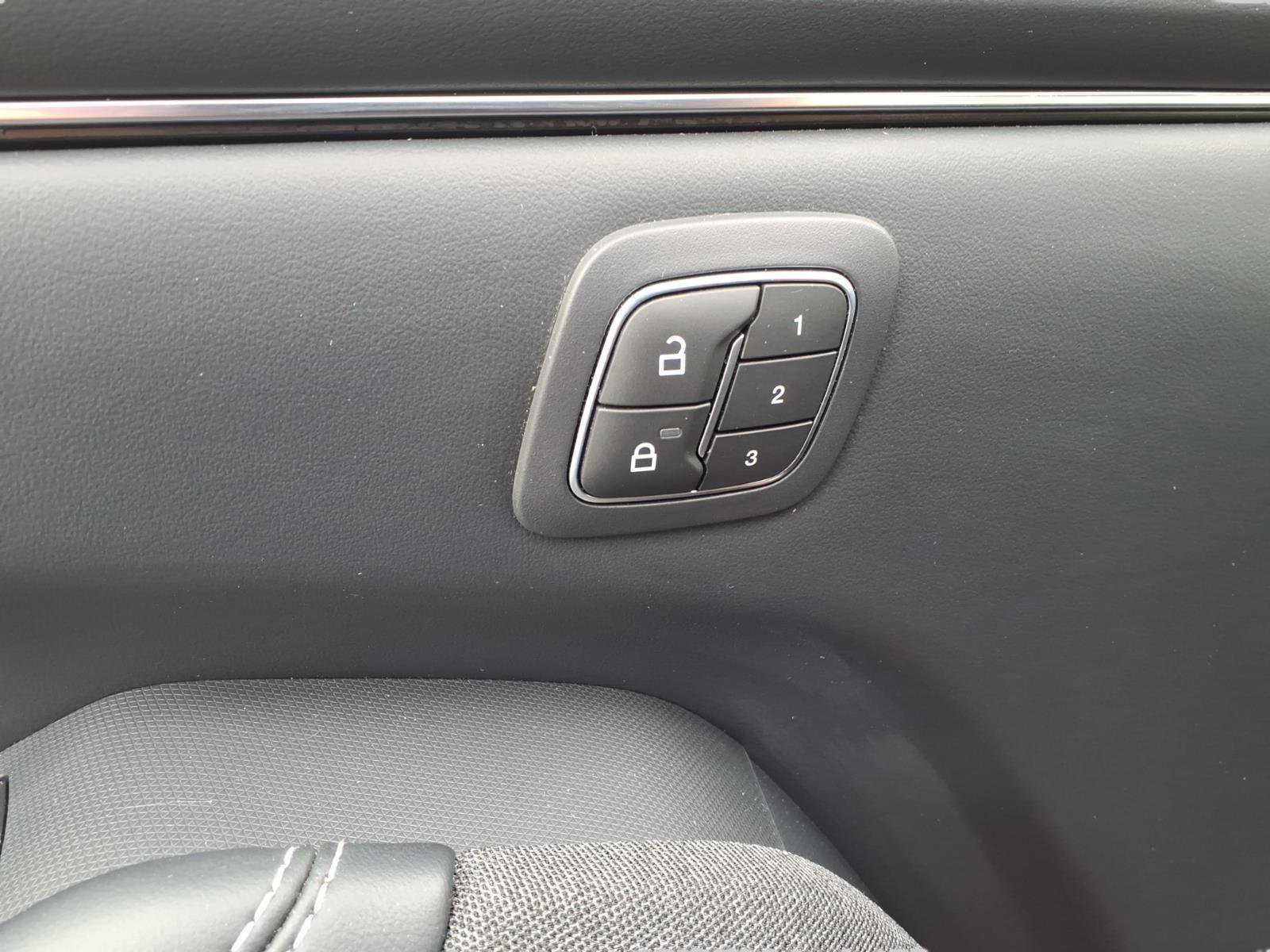 Used 2021 Ford Mustang Mach-E Premium image 14