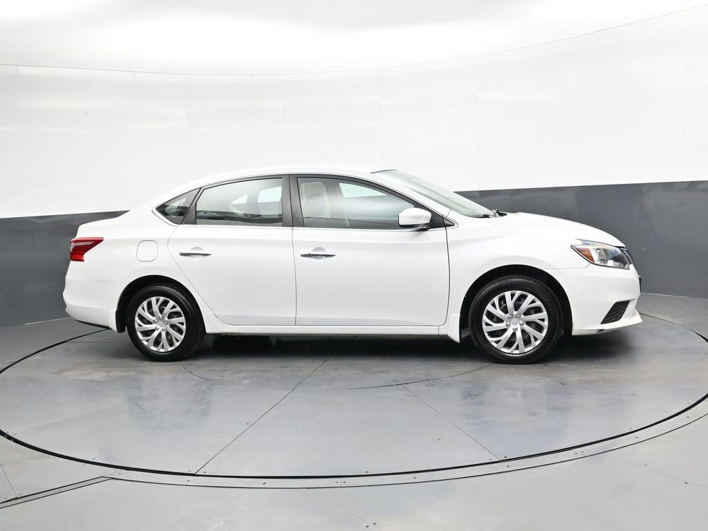 Used 2017 Nissan Sentra SV FWD image 3