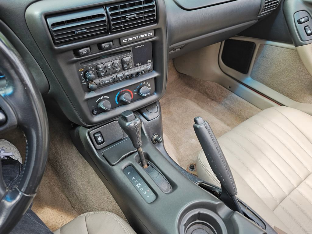 Used 2000 Chevrolet Camaro Z28 image 30