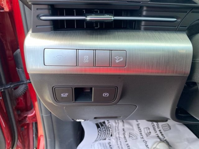 Used 2024 Hyundai Kona Limited AWD/4WD image 13