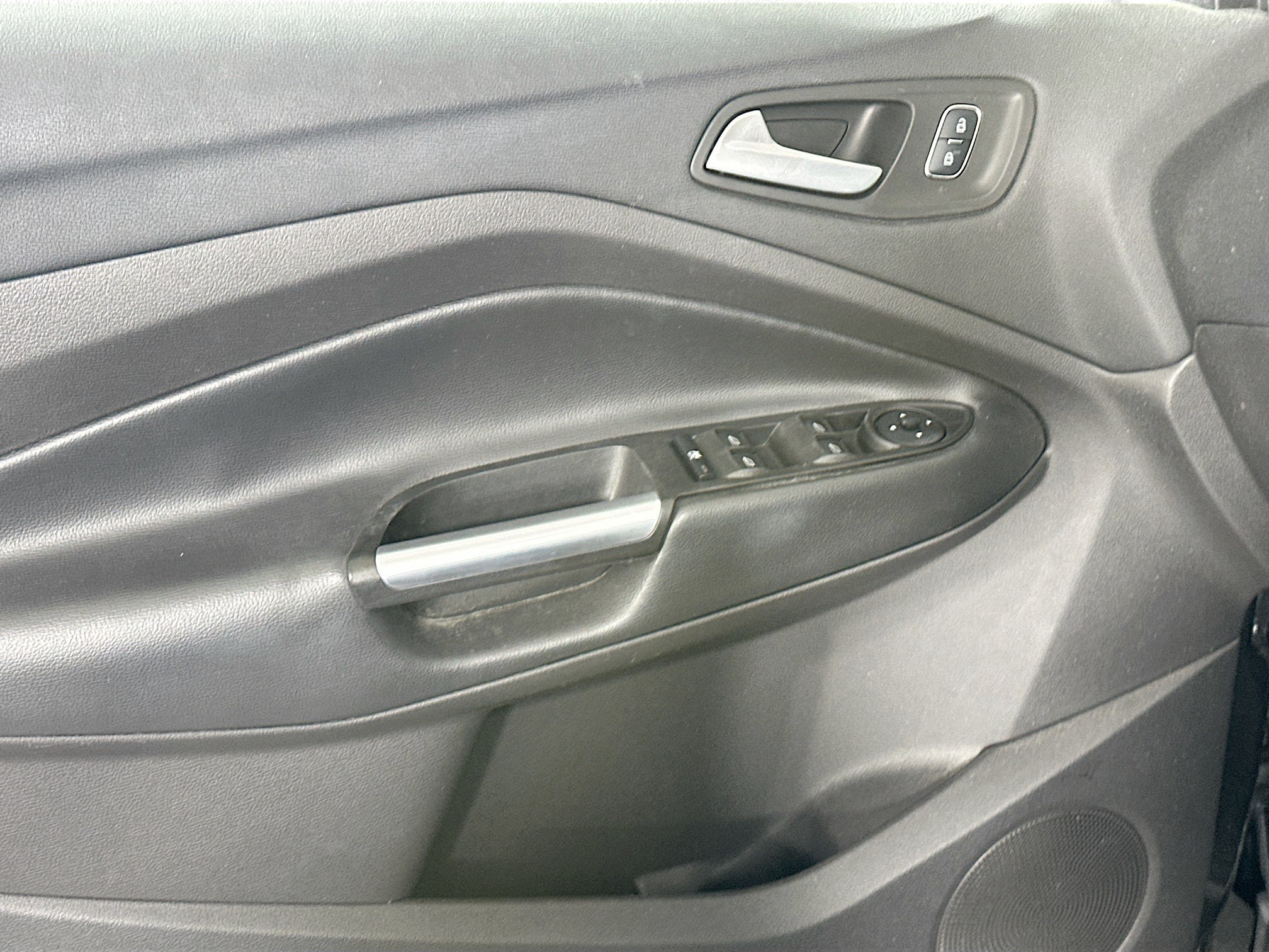 Used 2017 Ford Escape SE FWD image 15