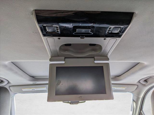 Used 2016 Chevrolet Suburban LTZ image 17