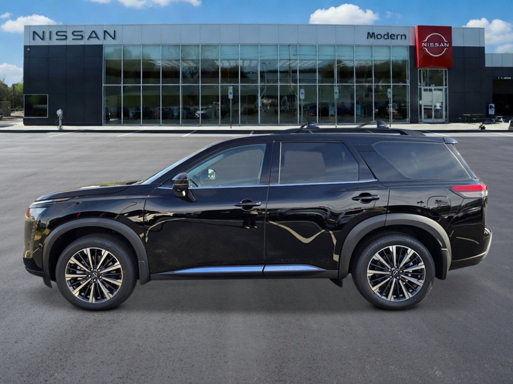 New 2026 Nissan Pathfinder Platinum FWD image 2