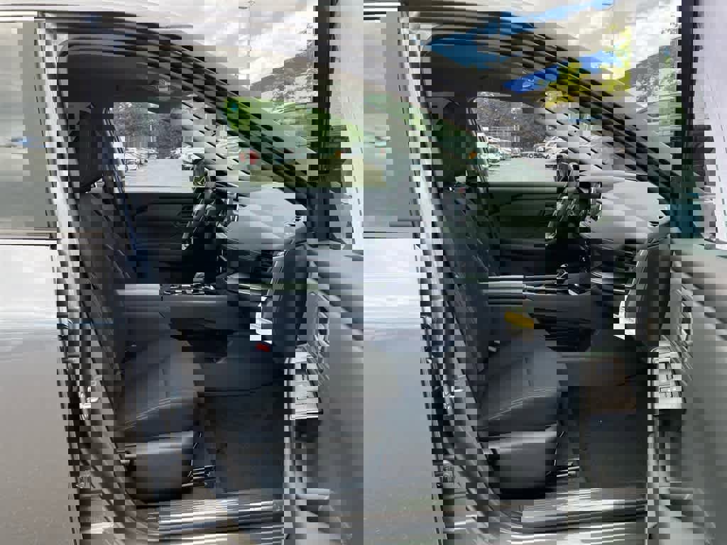 New 2026 Nissan Rogue S image 27