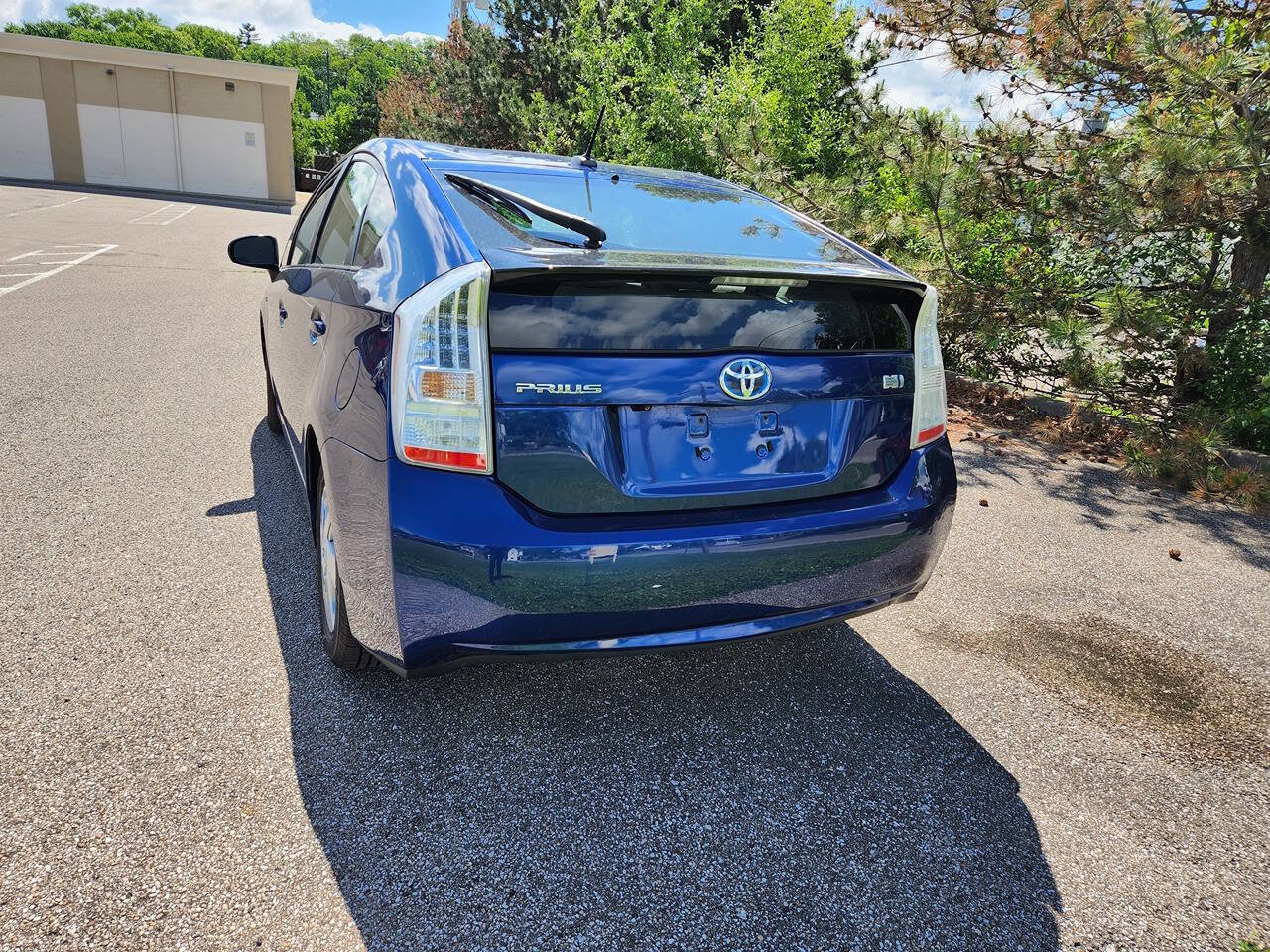 Used 2011 Toyota Prius Three FWD image 3