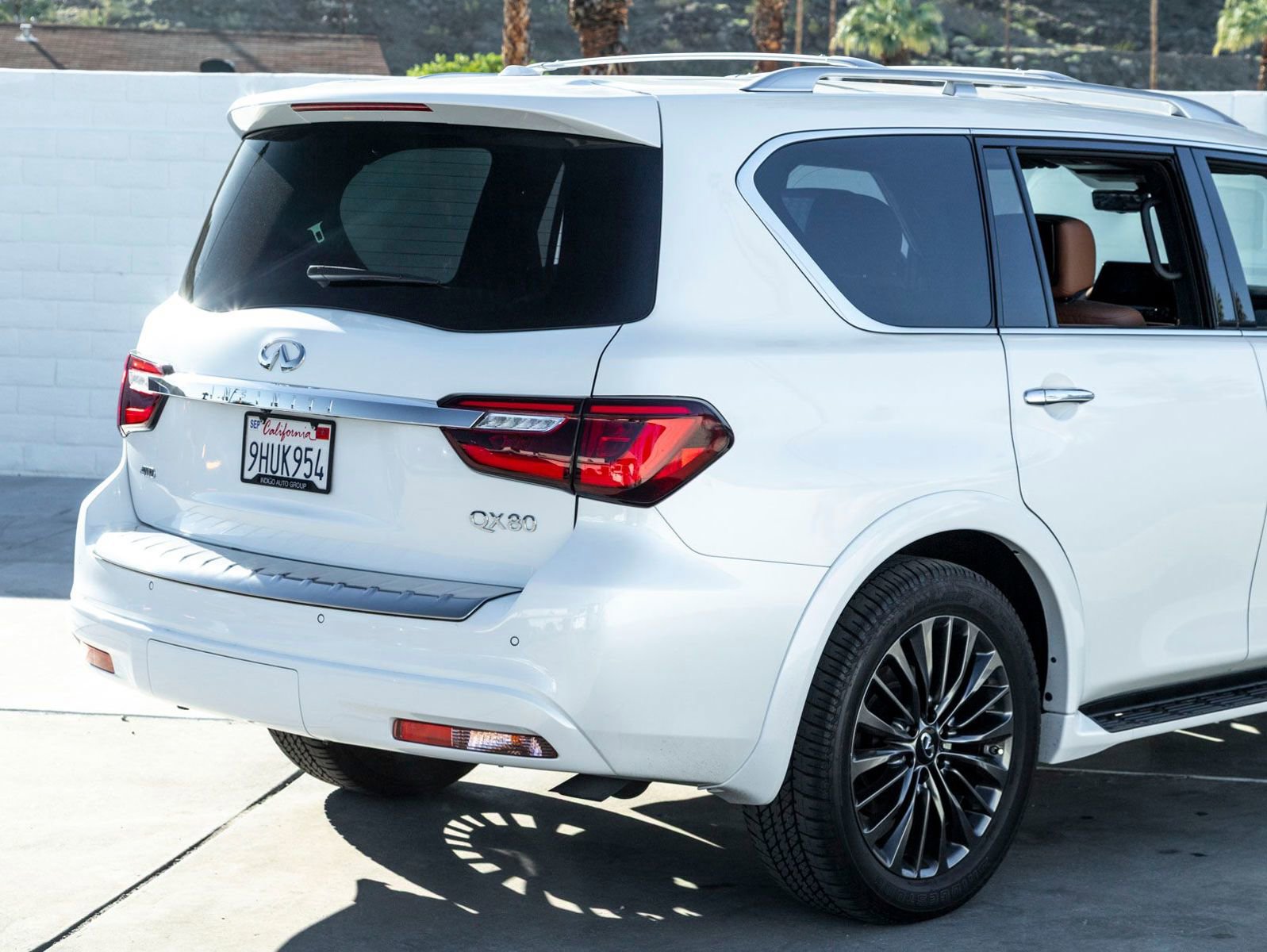 Used 2023 INFINITI QX80 Sensory w/ Cargo Package image 9